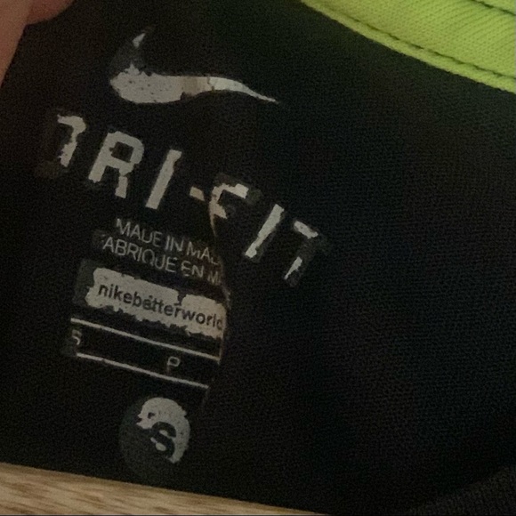 Nike 'Dri Fit' Men's Graphic T-Shirt - Picture 4 of 4